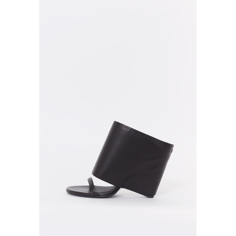 COURREGES BLACK OBLIQUE WEDGED LEATHER SANDALS