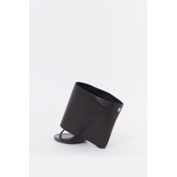 COURREGES BLACK OBLIQUE WEDGED LEATHER SANDALS