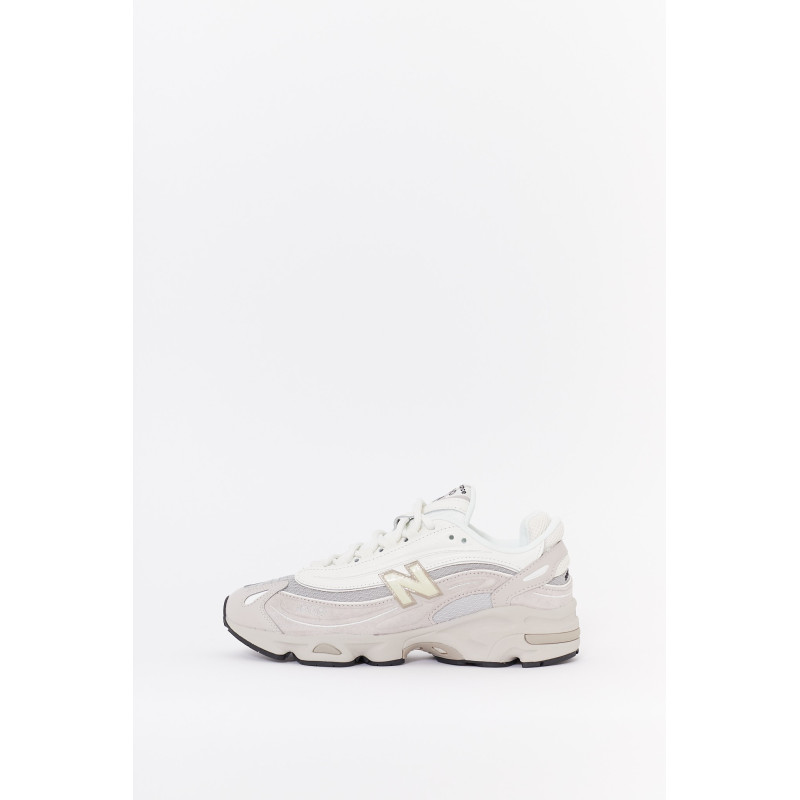 NEW BALANCE MOONROCK M1000MB SNEAKERS