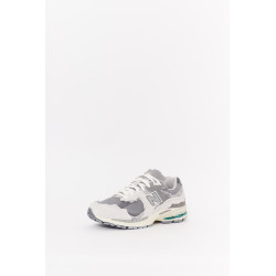 NEW BALANCE RAIN CLOUD 2002R SNEAKERS